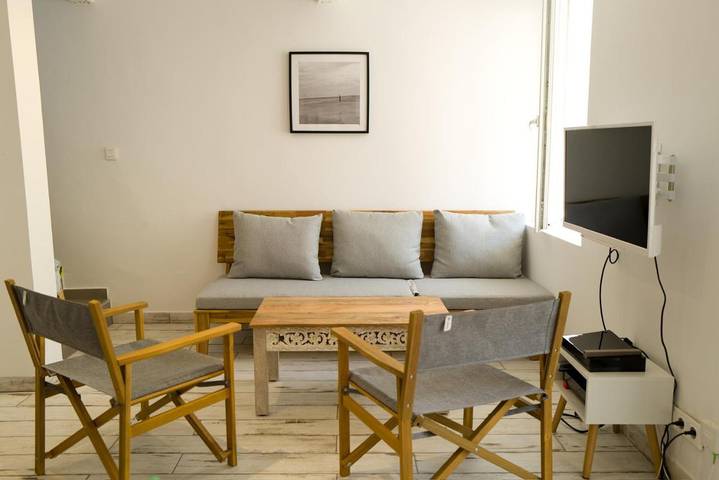 Location de vacances pour 4 personnes, avec terrasse, animaux acceptés dans Port du Brusc - 4