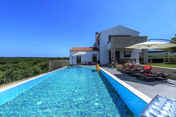 Villa pour 8 personnes, avec piscine et jardin à Selina - 2