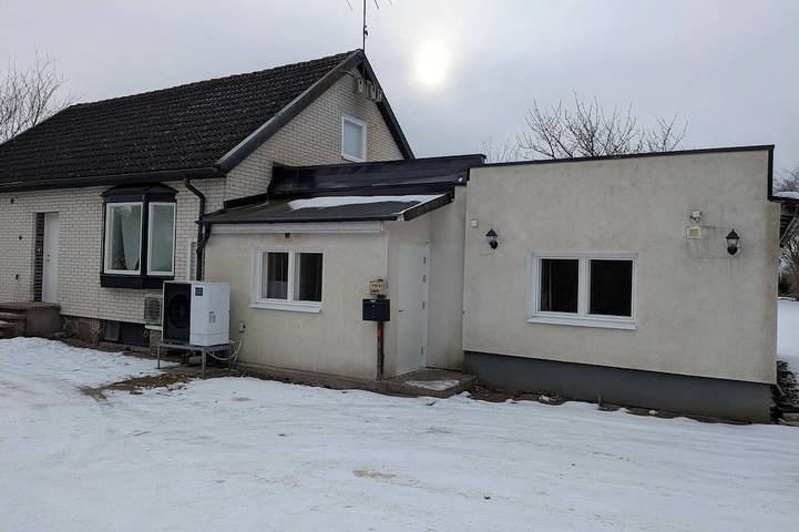 Vacation house for 4 people, with yard - 1