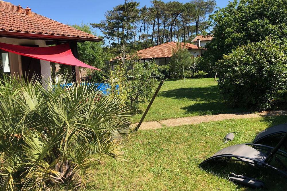 Unique! Surf house à côté plage/mer/forêt. Grand jardin, 2 terrasses. 5/6 pers in Labenne Océan, Labenne