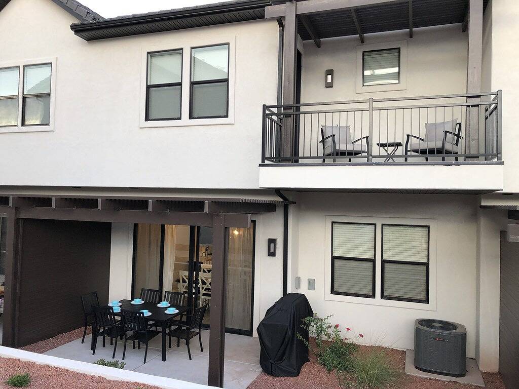 Beautiful Poolside Townhome at Ocotillo Springs in Santa Clara in Santa Clara (UT), Zion Nationalpark