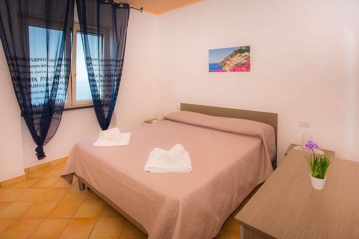 Appartamento intero, Furore Coast Rooms casa Vacanze in San Michele Salerno, Furore