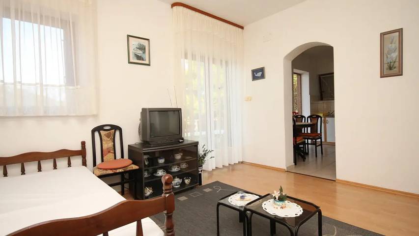 Gîte pour 4 personnes, avec terrasse dans Lastovo - 4