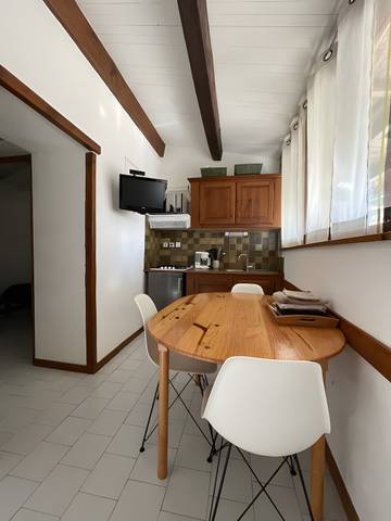 Vakantiepark voor 3 Personen in Joyeuse, Auvergne-Rhône-Alpes, Afbeelding 1