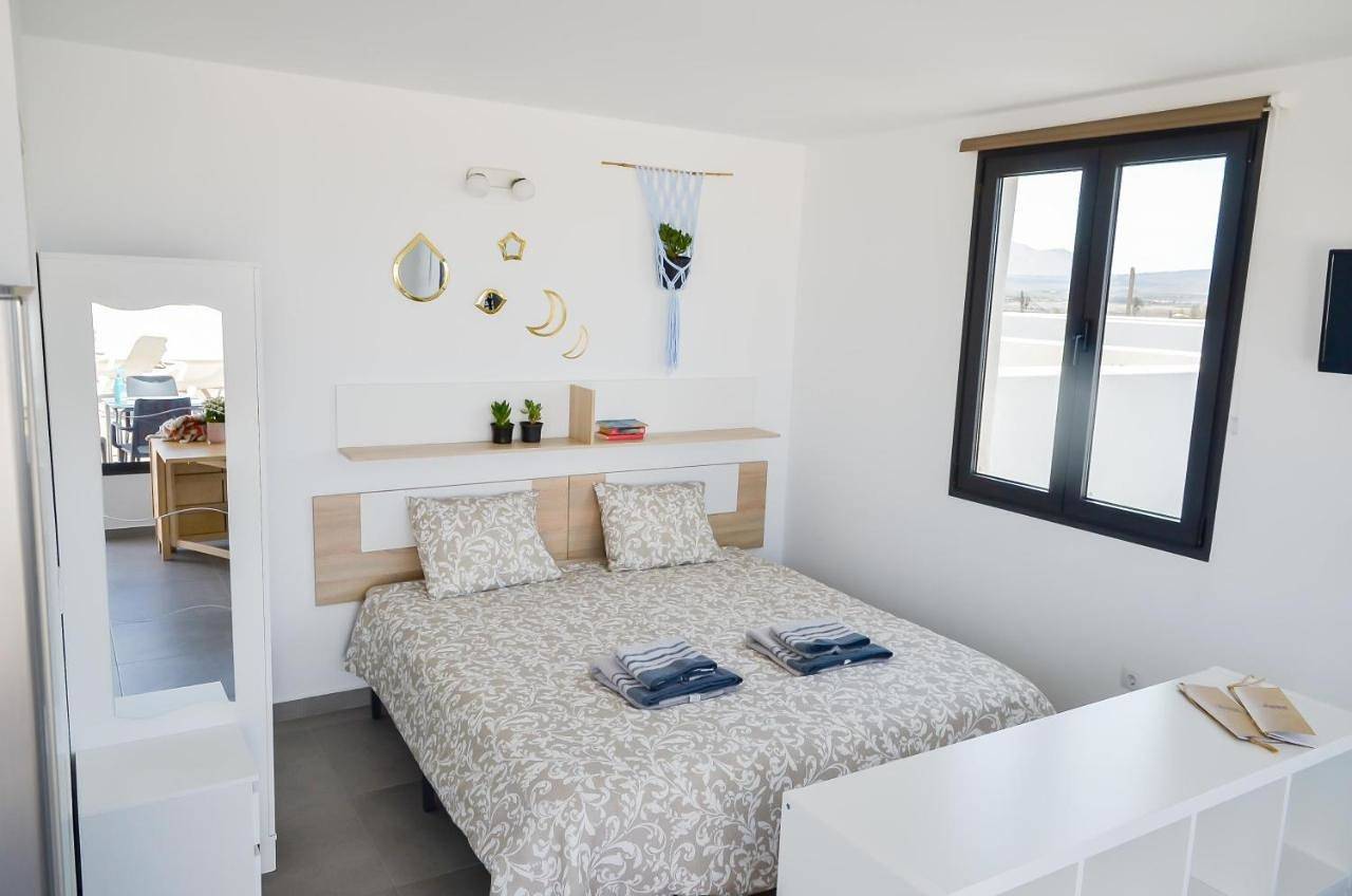 Bed and Breakfast for 2 people with garden in Lajares, La Oliva