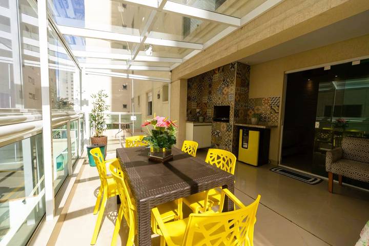 Ferienwohnung für 7 Personen, mit Balkon und Pool - 1