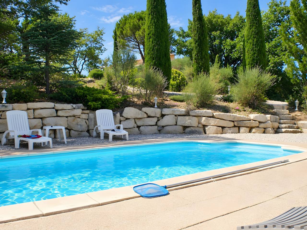 Cottage « Bois » avec piscine privée, Wi-Fi et climatisation in Saint-Romain-en-Viennois, Parc naturel régional du Mont-Ventoux
