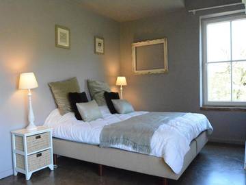 Gîte pour 8 personnes, avec jardin et terrasse dans Jehonville