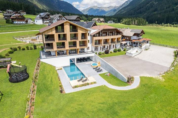 Hotel für 2 Personen, mit Sauna und Pool sowie Garten und Whirlpool, kinderfreundlich - 1