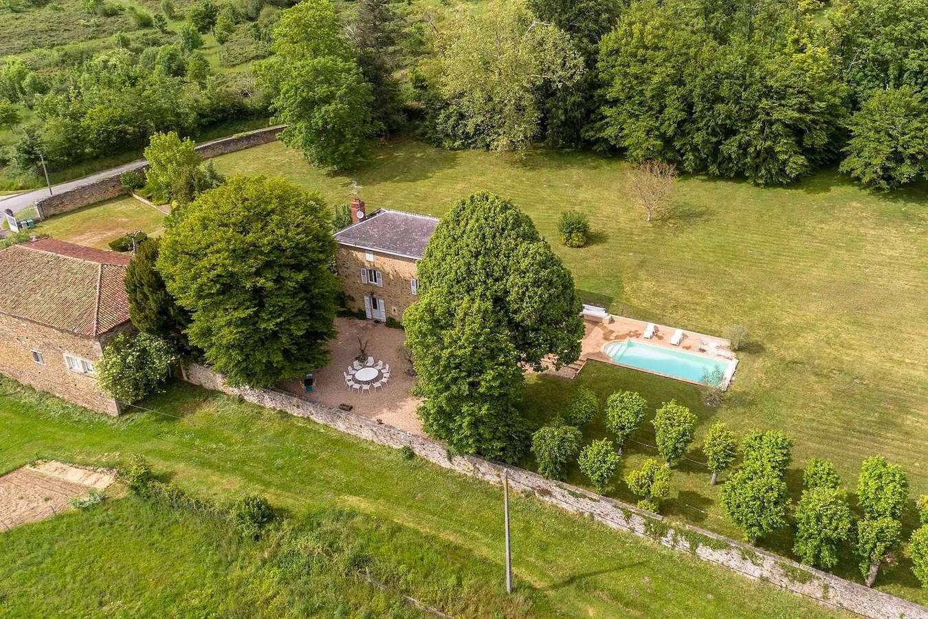 Domaine de la Chapelle Blanche in Saint-Victurnien, Parc naturel régional Périgord-Limousin