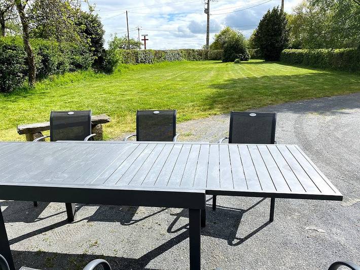 Gîte pour 14 personnes, avec jardin dans Mayenne - 2