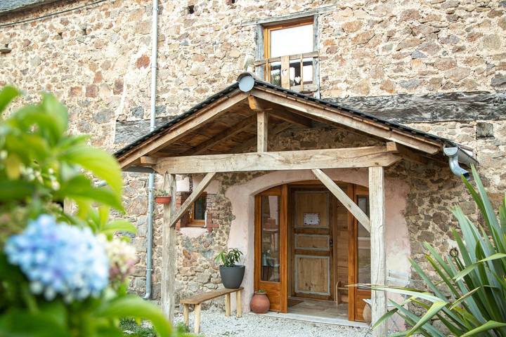Gîte pour 3 personnes, avec jardin à Drulhe