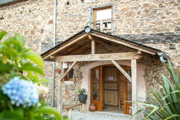 Gîte pour 3 personnes, avec jardin dans l' Aveyron