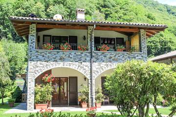 Gîte pour 4 personnes, avec balcon dans Cannobio