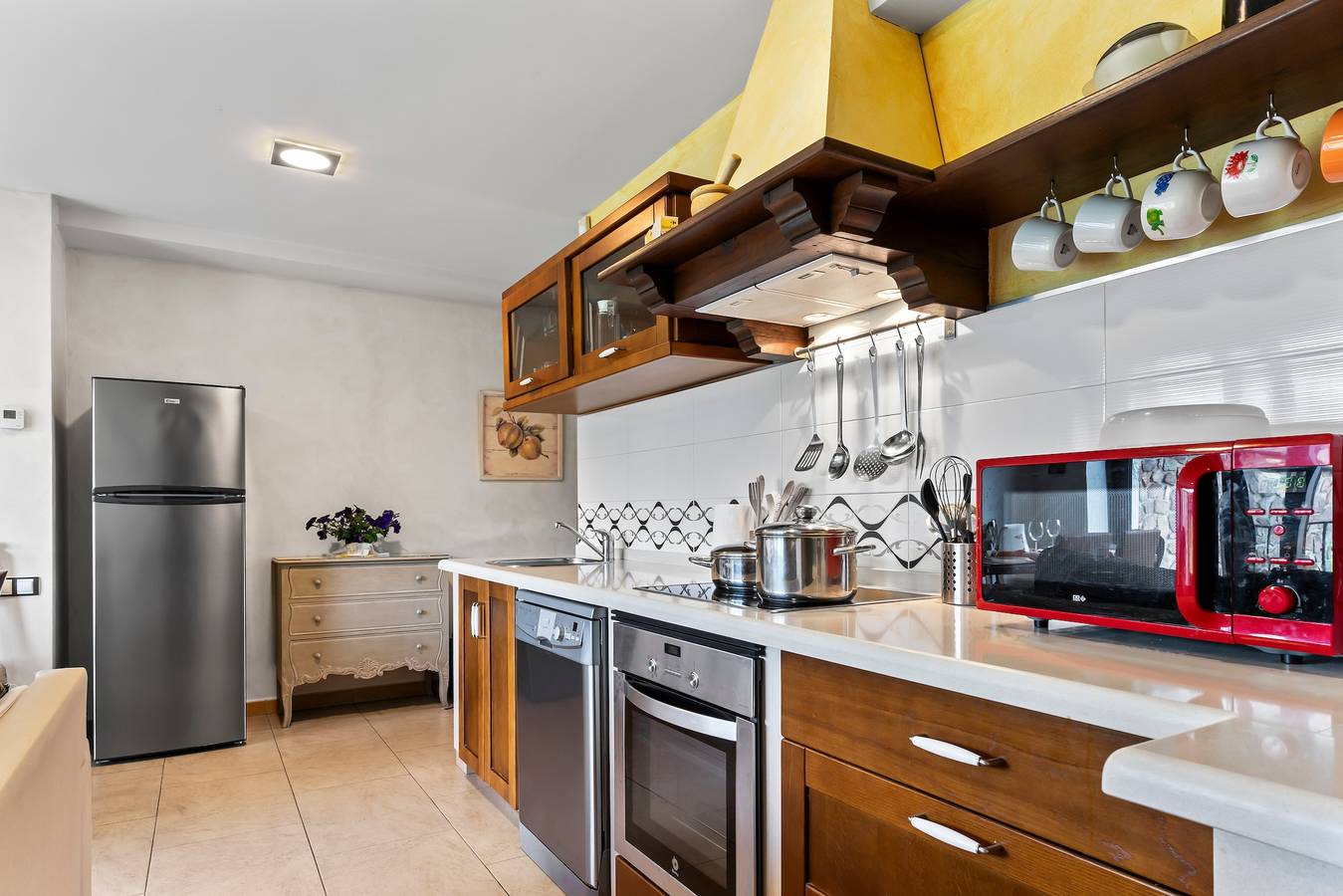 Appartement 'La Llosa' met bergzicht, privéterras en wifi, foto 8