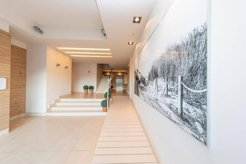 Entire apartment, Urb Foz Ii, 3 Bedrooms in Foz, Galician Coast