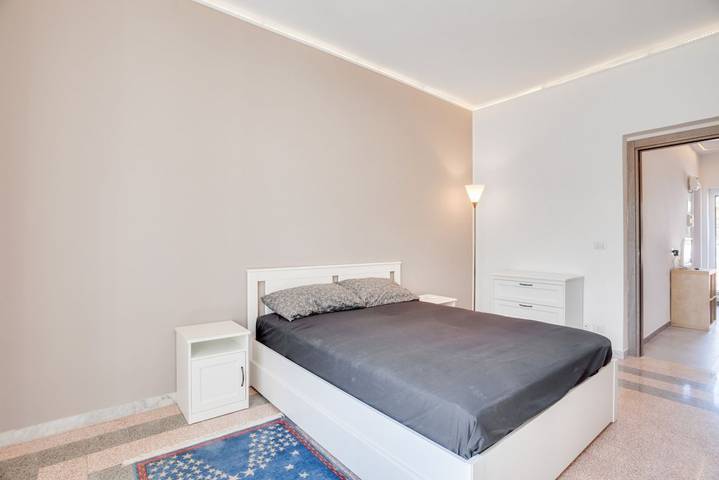 Appartement entier, Appartement de vacances pour 4 personnes avec balcon/terrasse in Bari, Province de Bari