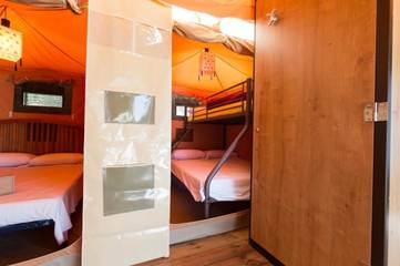 Tenda per 5 Persone in Calella, Catalogna, Foto 4