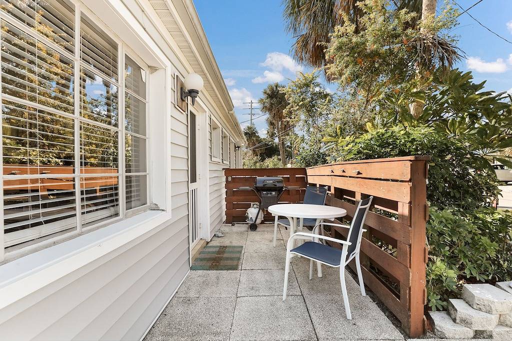 Beach Home with Pool Access and Private Patio with Bbq Grill! - Little Dream in Holmes Beach, Anna Maria Island