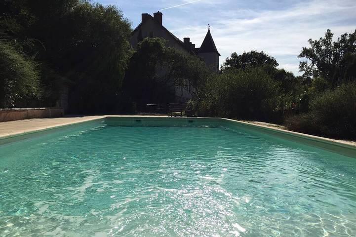 Location de vacances pour 13 personnes, avec jardin, animaux acceptés à Badefols-d'Ans