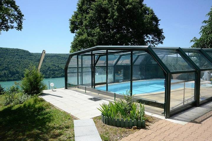 Le chalet du Lac in Maisod, Lac de Vouglans