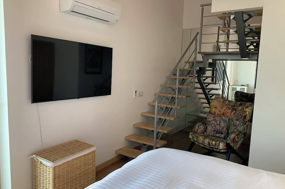 Appartamento intero, Appartamento Attico con terrazza 360 che offre una vista favolosa sulla costa di Cascais. in Cascais e Estoril, Costa de Lisboa