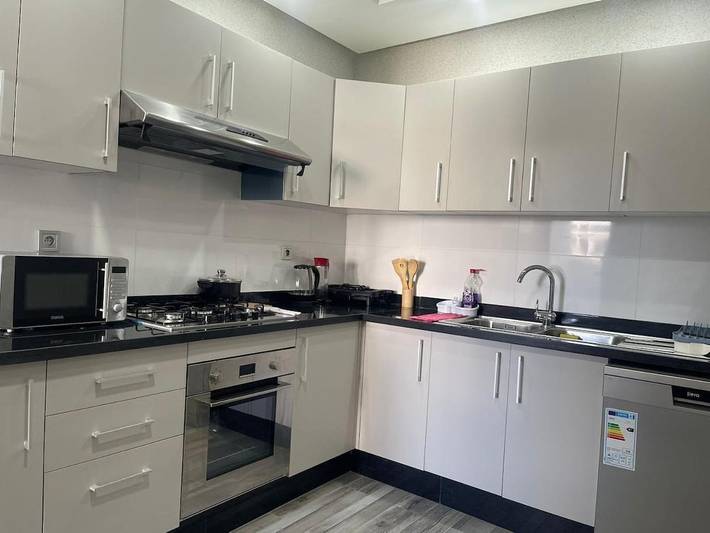 Ferienwohnung für 4 Personen, mit Ausblick und Terrasse sowie Pool - 1