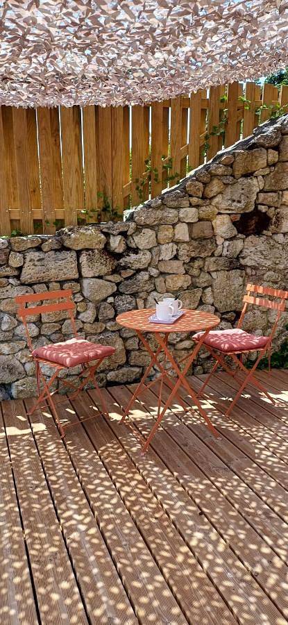 Location de vacances pour 2 personnes, avec jardin et vue ainsi que piscine et terrasse à Terraube - 4