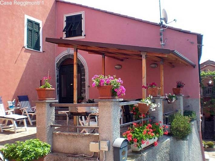 Ferienhaus für 4 Personen, mit Terrasse und Garten sowie Ausblick in Bonassola