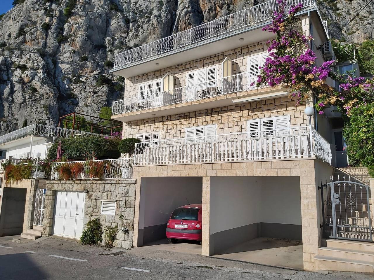 Entire apartment, Apartments Ivan in Omiš (Dalmatia), Omiš-Riviera