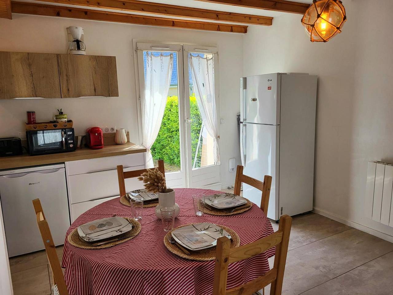 Casa de playa 'Le Cocon Pirouais' con terraza, jardín privados y Wi-Fi in Pirou, Coutances y alrededores