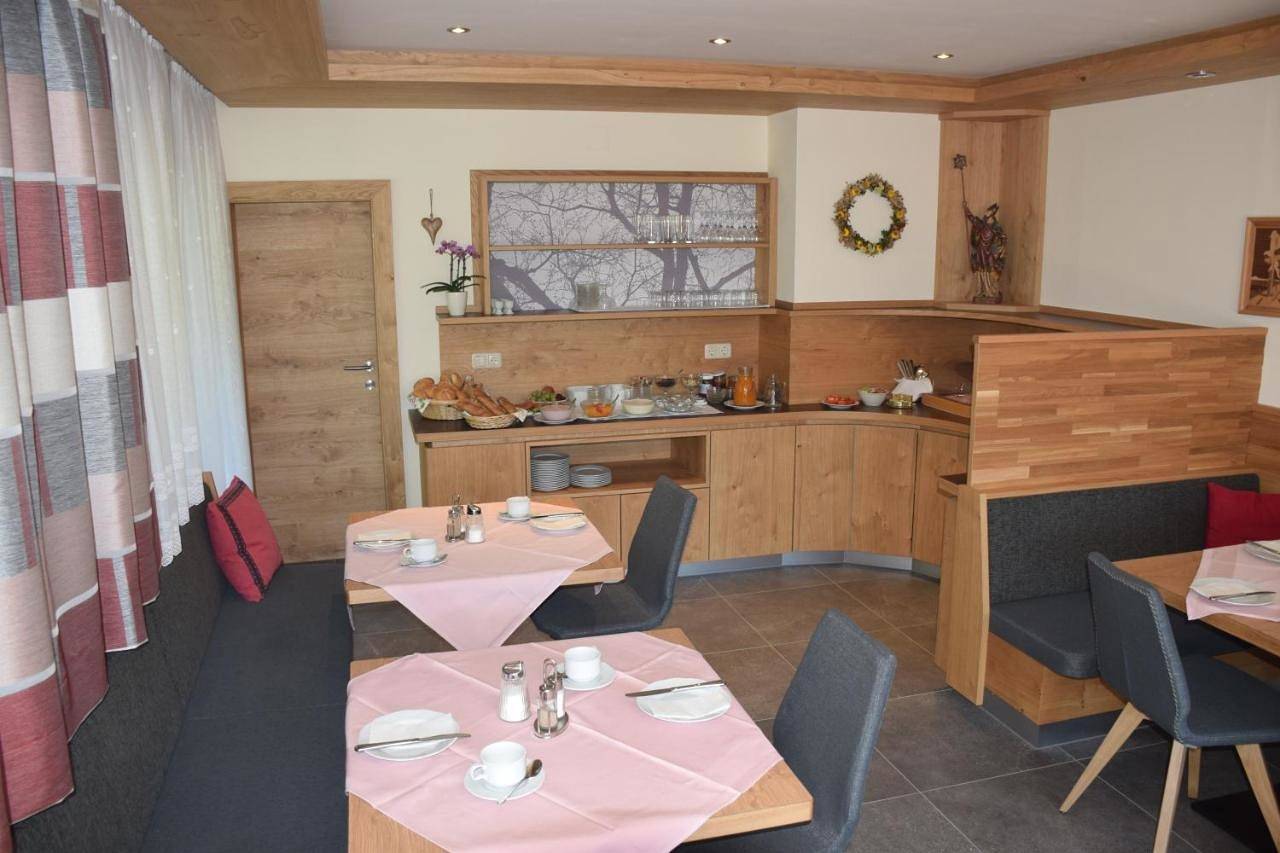 Pension Appartement Ambrosi in Heiligenblut, Bezirk Spittal an der Drau