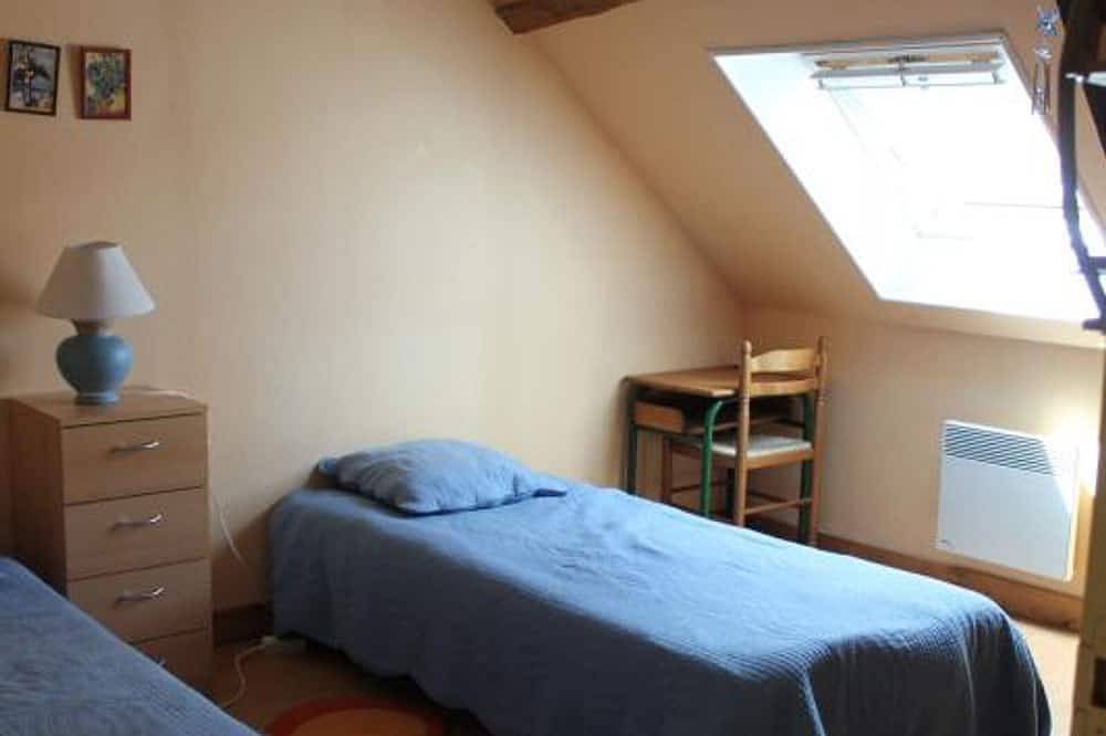 Maison rénovée en Sologne avec grand jardin, 3 chambres, proche Chambord et Zoo de Beauval in Neung-sur-Beuvron, Sologne