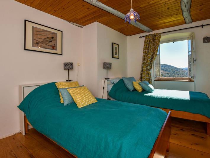Location de vacances pour 4 personnes, avec terrasse et jardin, animaux acceptés à Villeneuve-d'Allier - 4