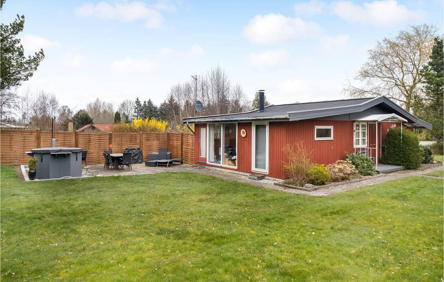 Feriehus for 6 personer med terrasse in Bønsvig Strand, Præstø