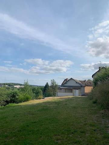 Gîte pour 4 personnes, avec jardin ainsi que vue et terrasse à Château-Chinon (Ville)