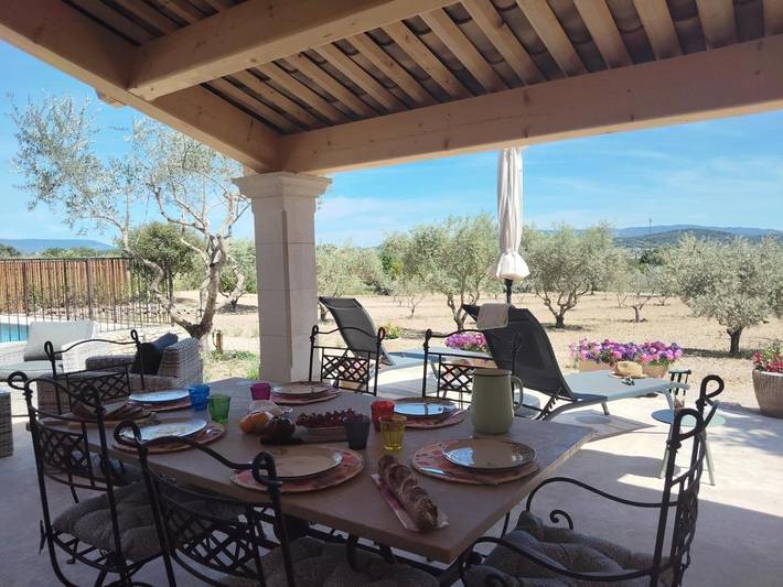 Location de vacances pour 6 personnes, avec terrasse et piscine à Joucas - 4