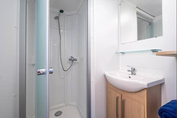 Camping pour 7 personnes, avec sauna et jacuzzi ainsi que bassin pour enfant et jardin à Blanes - 3