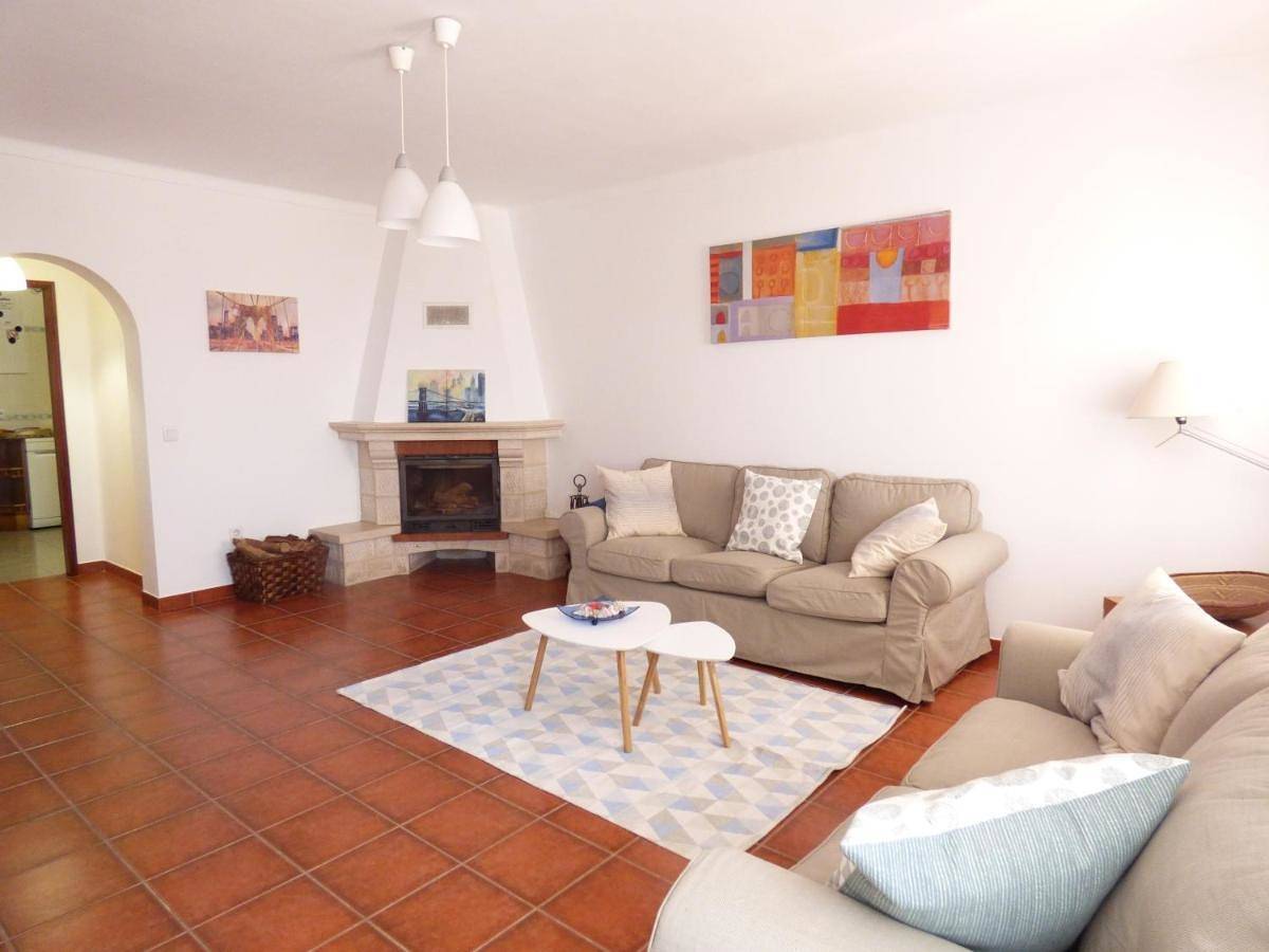Three-Bedroom House in Vila Nova de Milfontes, Costa Alentejana