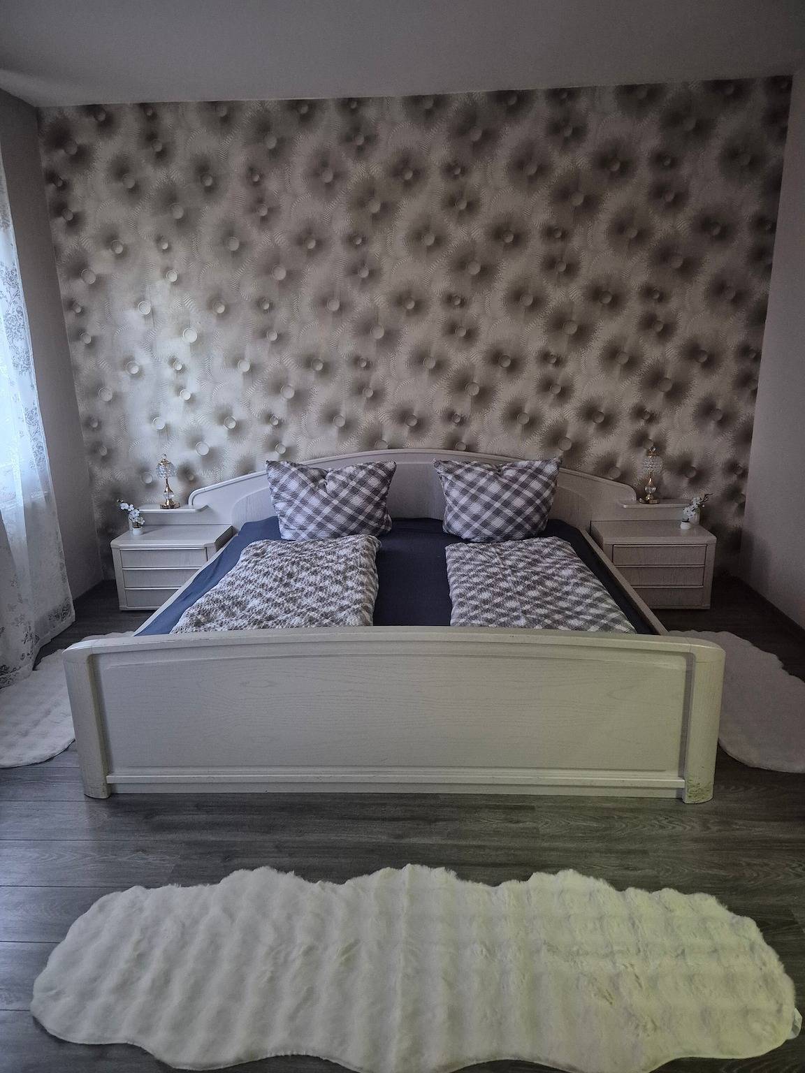 Ganze Wohnung, Apartment 'Ferienoase' mit privater Terrasse und Wlan in Pirmasens, Landkreis Südwestpfalz