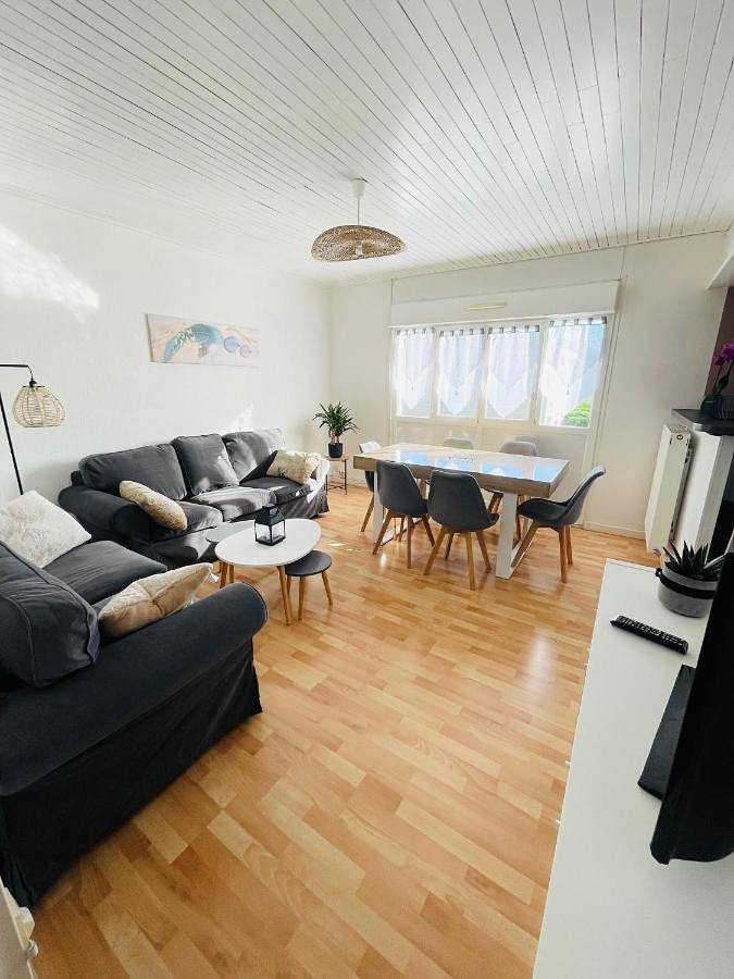Gîte pour 6 personnes, avec Terrasse et Jardin à Grenade-sur-l'Adour