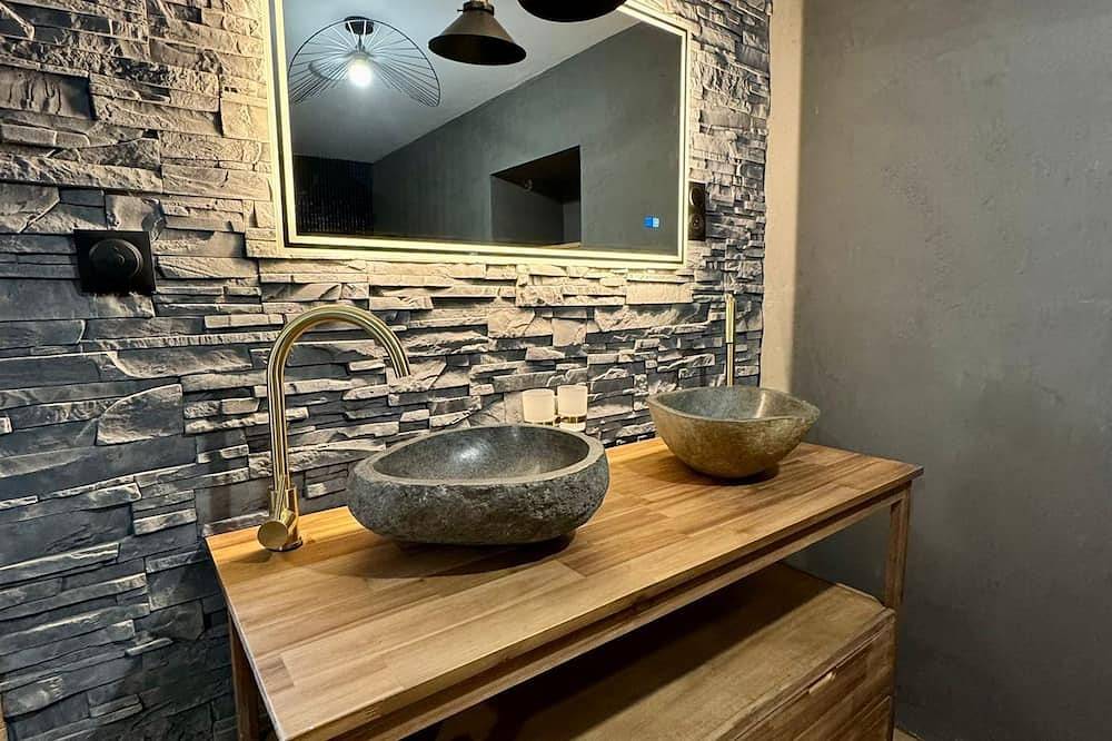 Apartamento entero, Chalet-style apartment with video projector (Netflix, Prime, Molotov) in Morez, Parc naturel régional du Haut-Jura