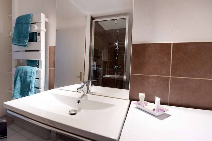 Gîte pour 4 personnes à Montluel - 3
