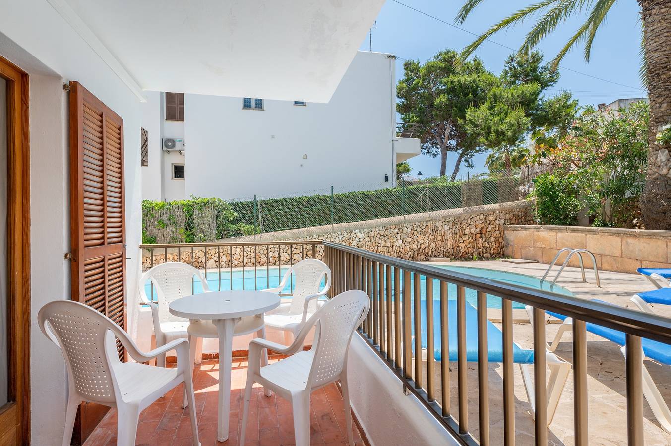 Entire apartment, "Gran Sol Family 2" Apartment with Shared Pool, Wi-Fi & Ac (Tourist Tax Included) in Cala Serena, Felanitx