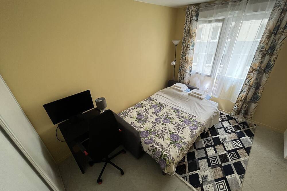 Entire apartment, Large, calm and bright T2 apartment - Parc de la villette in Aubervilliers, Seine-Saint-Denis