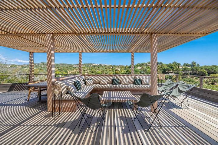 Villa pour 12 personnes, avec vue ainsi que jardin et piscine dans Santa Giulia - 2