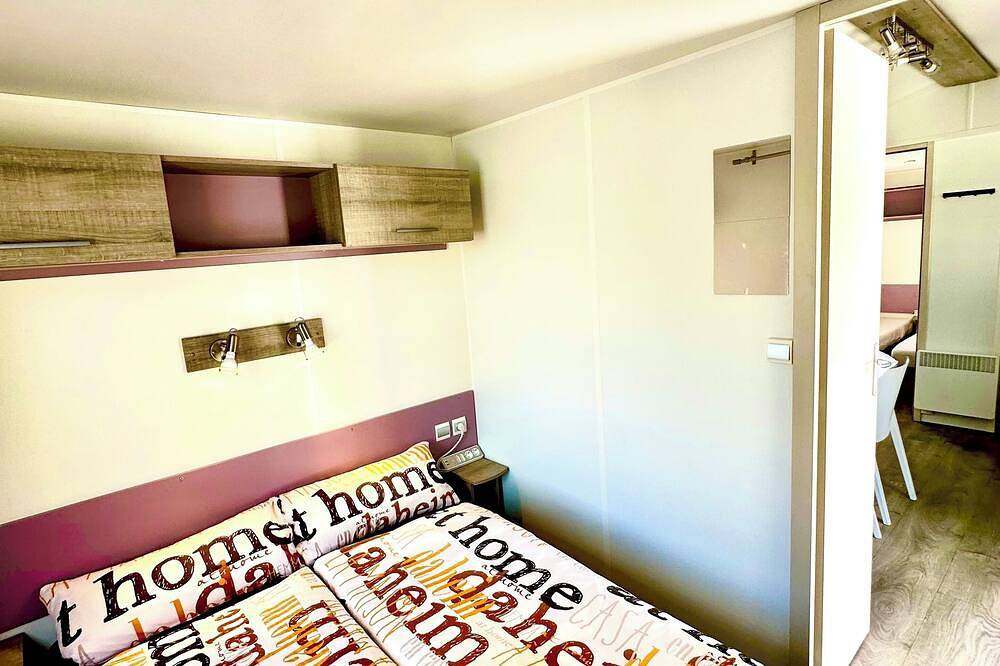 Luxcube 5 Komplette 2 Zimmer Mini Appartement Mobilhome für 4 Pers. Küche + Bad in Agarn, Walliser Alpen
