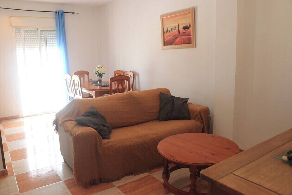 Entire apartment, Two bedroom apartment close to amenities in Conil de la Frontera, Costa de la Luz