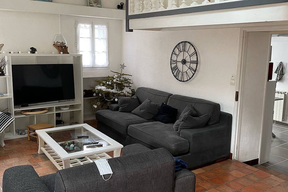 Royan, family home 3 kms from the sea in Semussac, Saintes und Umgebung