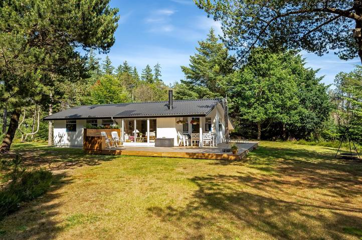 Ferienhaus für 6 Personen, mit Terrasse und Whirlpool
